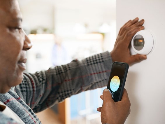 3 Ways Tech Devices Can Save on Home Costs