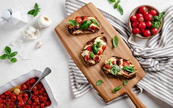 Open-Faced Caprese Chicken Melt Recipe